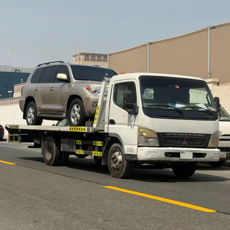 Recovery truck attending a car breakdown in Dubai