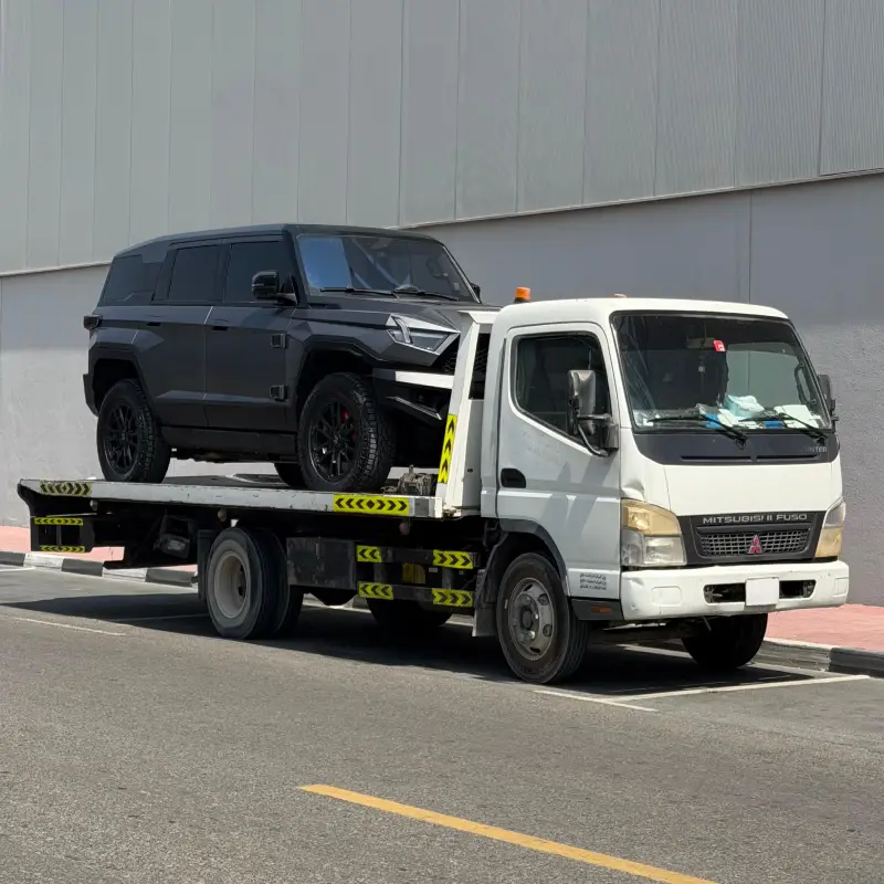 Car towing service in Dubai with tow truck